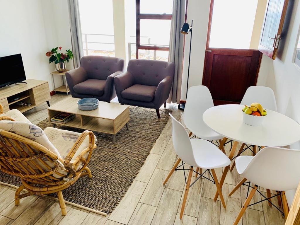 Groot-Jongensfontein Captain Sunshine Guest House מראה חיצוני תמונה